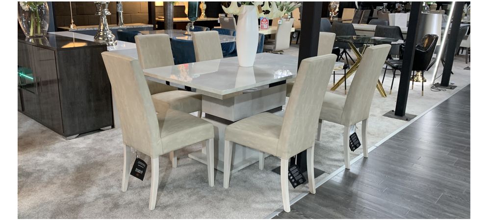 Wholesale dining best sale table and chairs