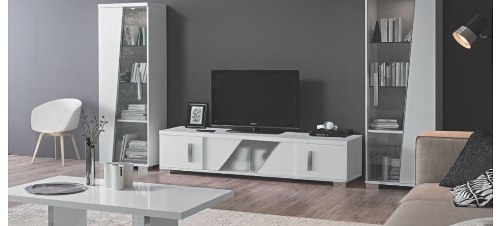 Four cheap table tv